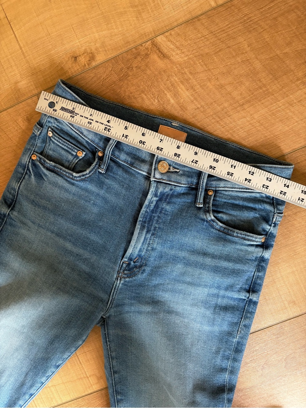MOTHER The Insider Crop Step Fray Jeans. Monkey in the Middle. Size 28 - Picture 13 of 13